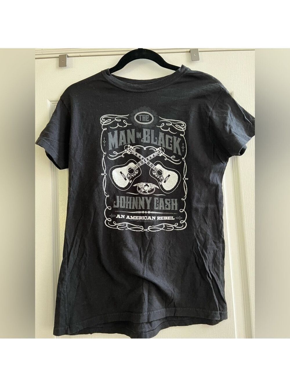 Women’s Johnny Cash Black T-shirt.  Size XL.